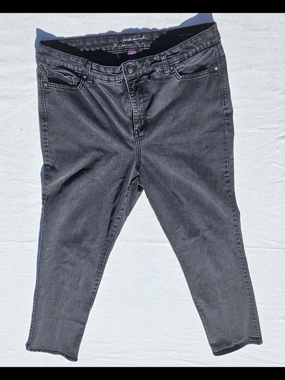 Gloria Vanderbilt Women's Charcoal Skinny Jeans